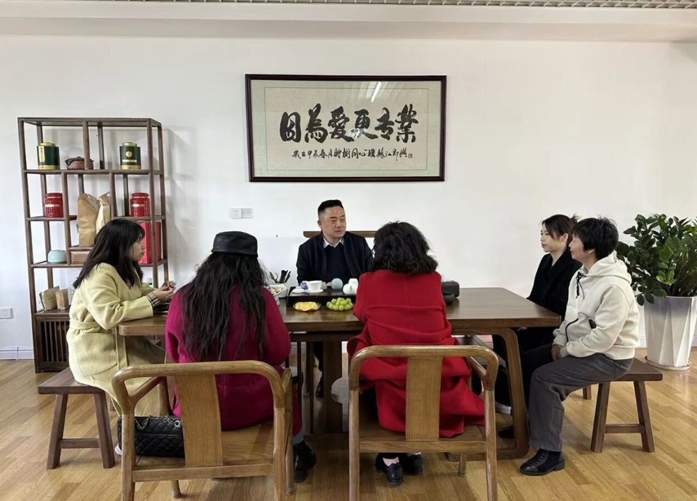 广东青少年管教学校树同教育，迎广东省心理咨询师协会寇觉中会长率大康心理专家团队亲临深度交流！