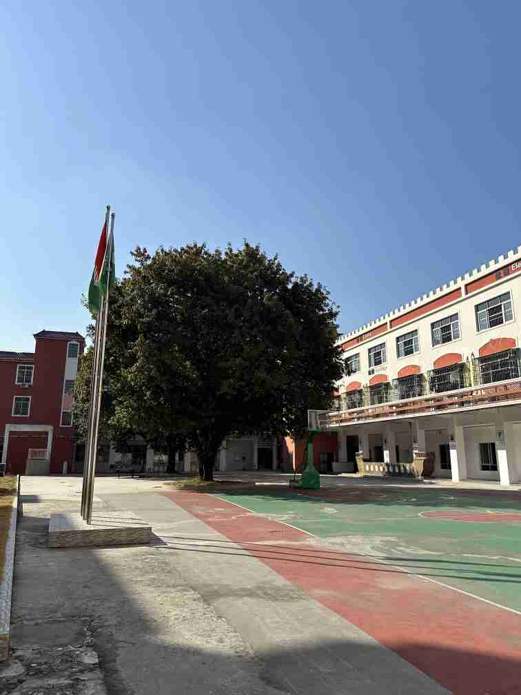 海珠区社交困难高中生管教学校带来成功示例:17岁高中生不太可辅导有解决方式吗? 海珠区社交困难高中生管教学校带来成功示例:17岁高中生不太可辅导有解决方式吗?